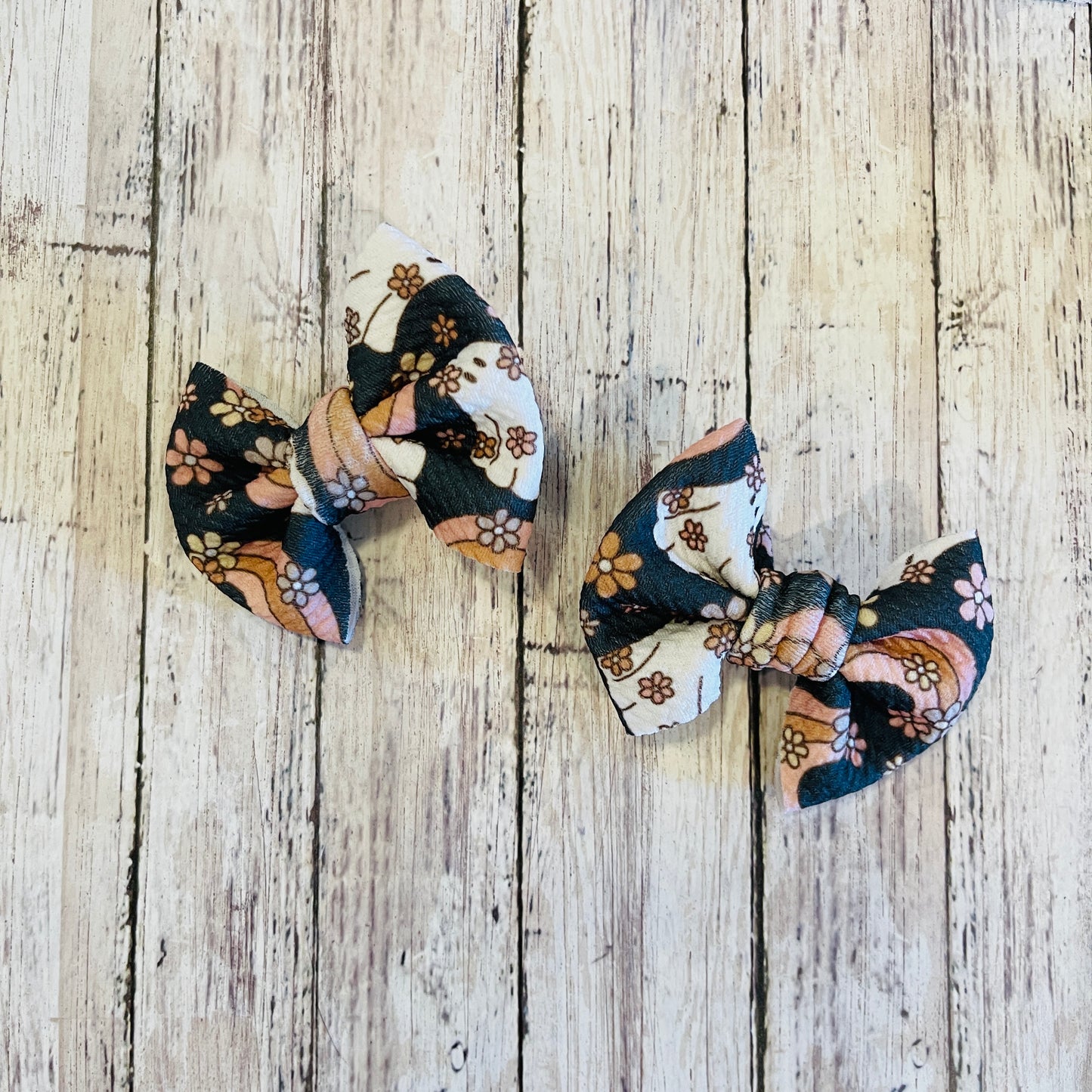 Baby Girl Bows - Groovy Ghosts